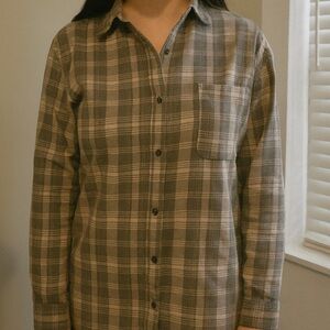 The North Face Gray Plaid Casual Shirt Women’s Size Medium